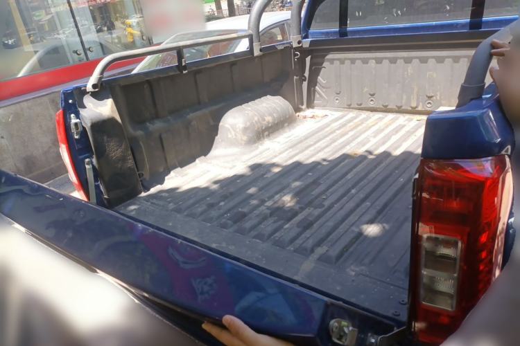 Used Great Wall Poer 2021 2.0T Commercial Version Automatic Diesel 4x4 Elite Long-Box GW4D20M Trunk