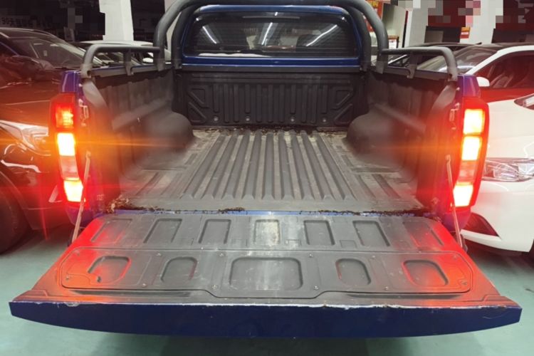 Used Great Wall Poer 2021 2.0T Commercial Version Automatic Gasoline 4x4 Navigation Type Long-Box GW4C20B Trunk