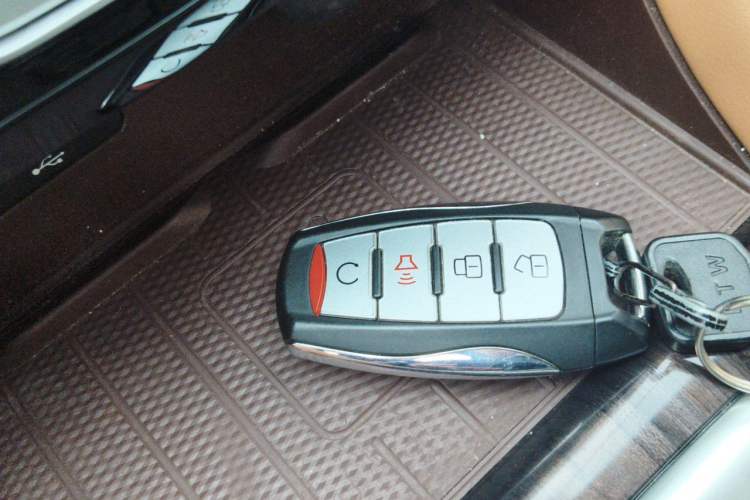 Used Great Wall Poer 2021 2.0T Global Version Automatic Gasoline 4x4 Prestige Standard Cab GW4C20B Vehicle Key