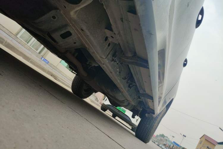 Used Great Wall Poer 2021 2.0T Commercial Version Manual Diesel Two-Wheel Drive Elite Long-Box GW4D20M Chassis Front Left