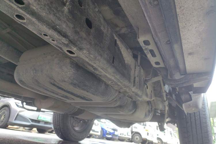 Used Great Wall Poer 2021 2.0T Commercial Version Manual Diesel 4x4 Navigation Type Long Bed GW4D20M Chassis Rear Left
