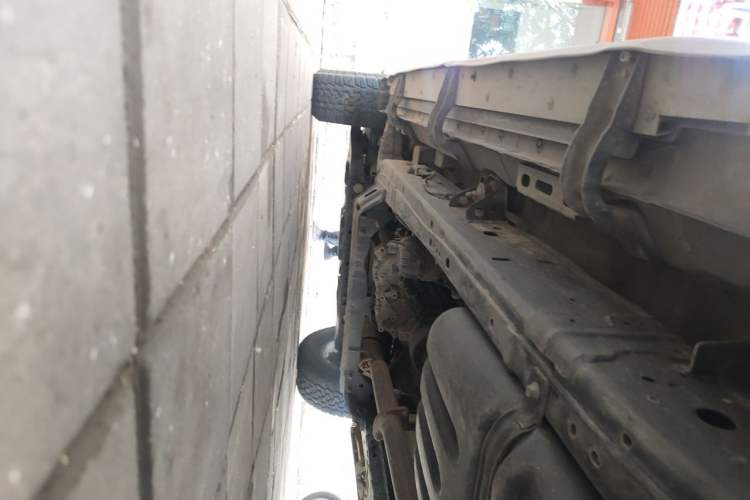 Used Great Wall Poer 2021 2.0T Commercial Version Automatic Diesel 4x4 Elite Long-Box GW4D20M Chassis Rear Left