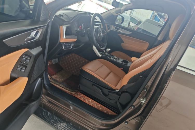 Used Great Wall Poer 2021 2.0T Commercial Version Automatic Diesel 4x4 Elite Long-Box GW4D20M Driver Seat