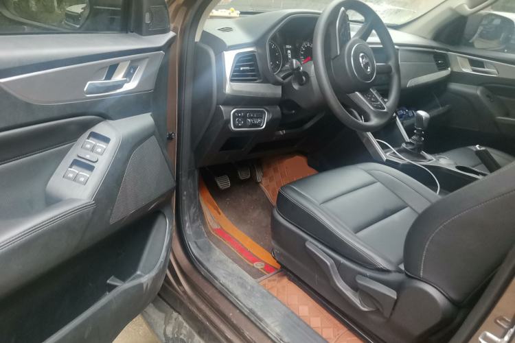Used Great Wall Poer 2021 2.0T Commercial Version Manual Diesel Two-Wheel Drive Elite Standard Box GW4D20M Driver Seat