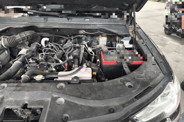 Used Great Wall Poer 2021 2.0T Commercial Version Automatic Diesel 4x4 Elite Long-Box GW4D20M Engine Bay Left