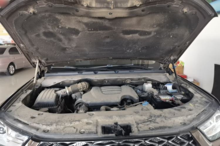 Used Great Wall Poer 2021 2.0T Commercial Version Automatic Diesel Two-Wheel Drive Elite Trim with Long Bed – GW4D20M Engine Bay