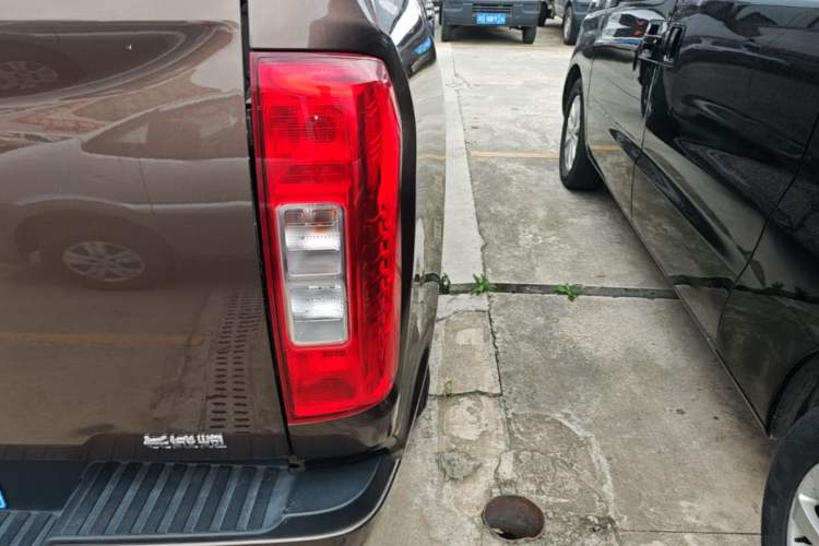 Used Great Wall Poer 2021 2.0T Commercial Version Automatic Diesel 4x4 Elite Long-Box GW4D20M Exterior 3