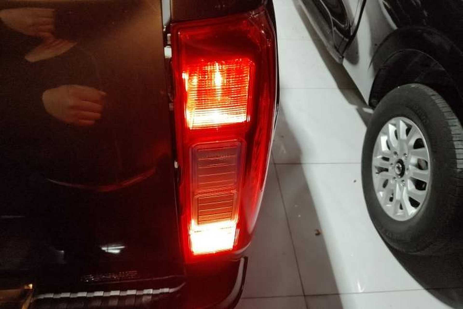 Used Great Wall Poer 2021 2.0T Commercial Version Manual Diesel Two-Wheel Drive Elite Long-Box GW4D20M Exterior 6