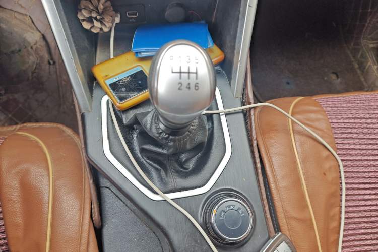 Used Great Wall Poer 2021 2.0T Commercial Version Manual Diesel 4x4 Elite Long-Box GW4D20M Gear Lever
