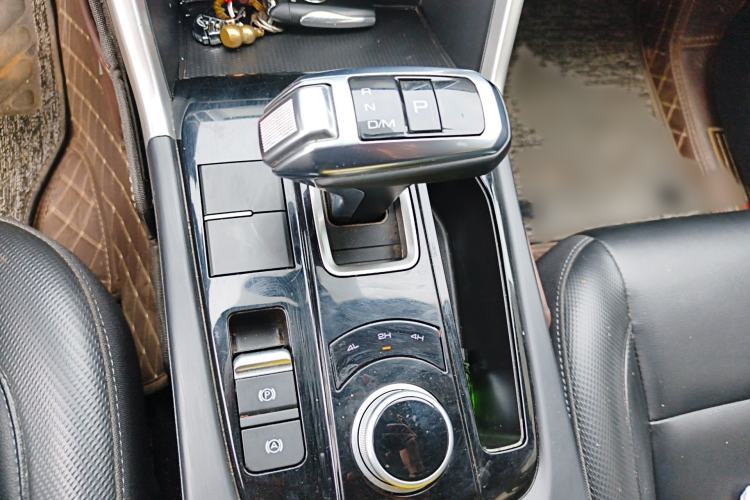 Used Great Wall Poer 2021 2.0T Commercial Version Automatic Diesel 4x4 Elite Long-Box GW4D20M Gear Lever