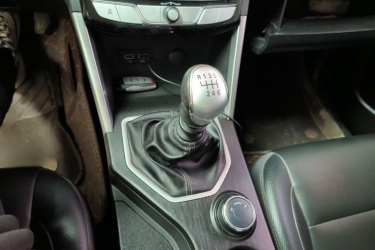 Used Great Wall Poer 2021 2.0T Commercial Version Manual Gasoline 4x4 Elite Long-Box GW4C20B Gear Lever