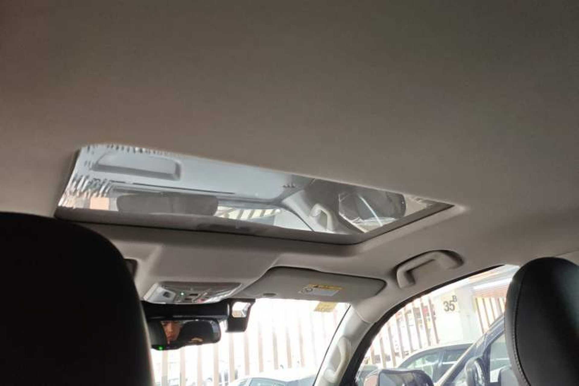 Used Great Wall Poer 2021 2.0T Commercial Version Automatic Diesel 4x4 Navigation-Ready Long-Box GW4D20M Headliner