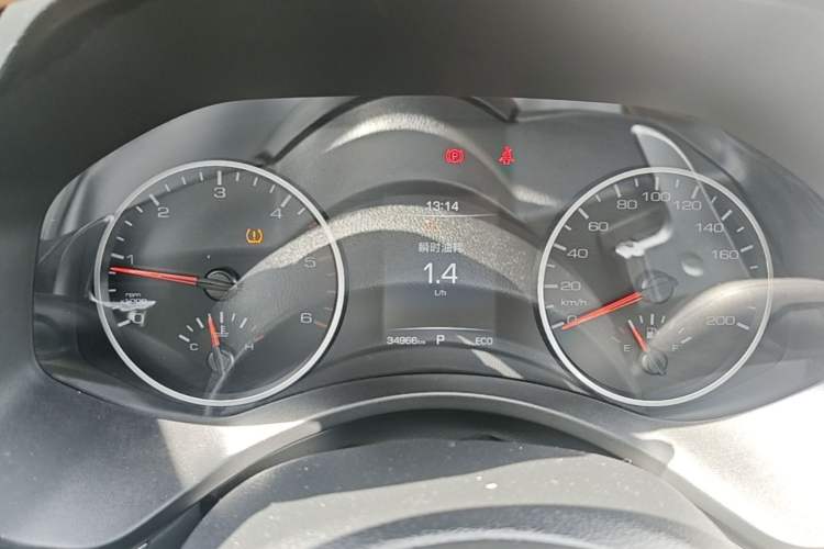 Used Great Wall Poer 2021 2.0T Commercial Version Automatic Diesel Two-Wheel Drive Elite Trim with Long Bed – GW4D20M Instrument Cluster
