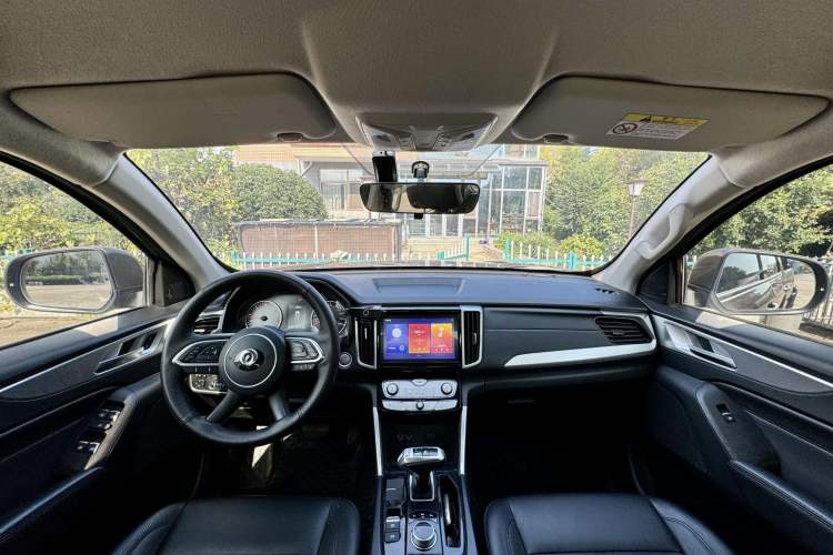 Used Great Wall Poer 2021 2.0T Commercial Version Automatic Diesel 4x4 Elite Long-Box GW4D20M Interior 1
