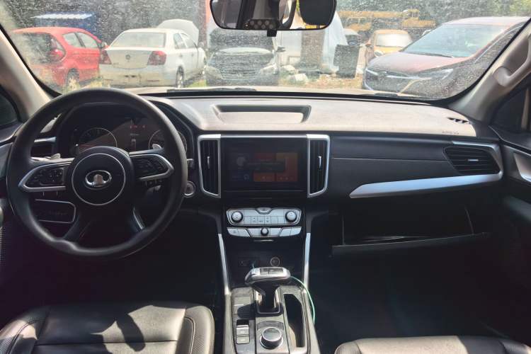 Used Great Wall Poer 2021 2.0T Commercial Version Automatic Diesel Two-Wheel Drive Elite Trim with Long Bed – GW4D20M Interior 3