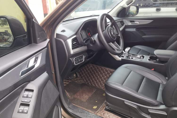 Used Great Wall Poer 2021 2.0T Commercial Version Automatic Diesel Two-Wheel Drive Elite Trim with Long Bed – GW4D20M Interior 3