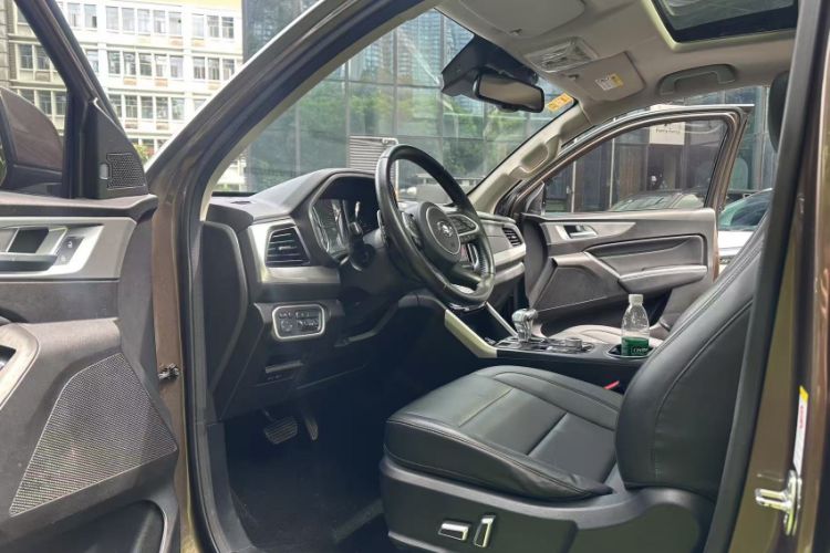 Used Great Wall Poer 2021 2.0T Commercial Version Automatic Diesel 4x4 Navigation-Ready Long-Box GW4D20M Interior 4