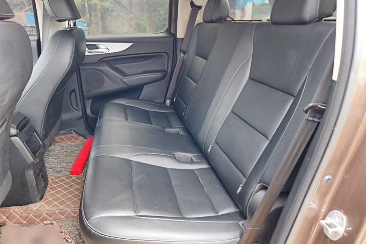 Used Great Wall Poer 2021 2.0T Commercial Version Automatic Diesel 4x4 Elite Long-Box GW4D20M Interior 4