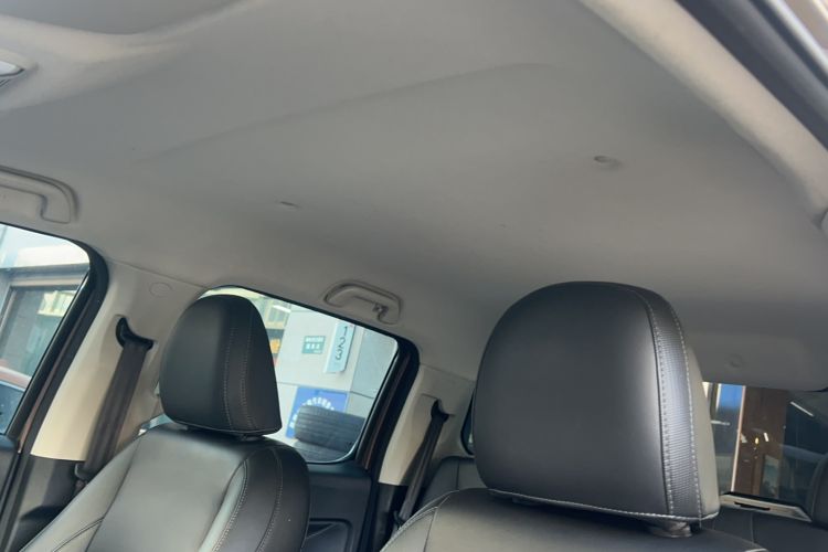 Used Great Wall Poer 2021 2.0T Commercial Version Automatic Diesel 4x4 Elite Long-Box GW4D20M Interior 8