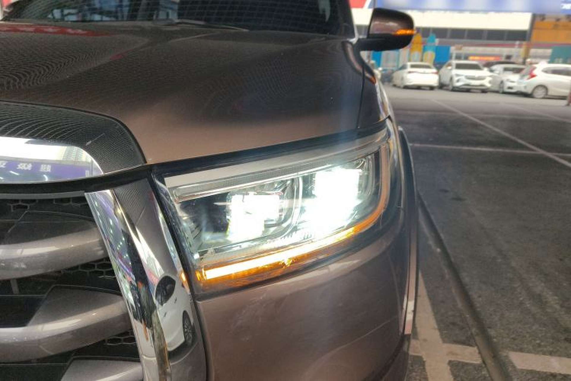 Used Great Wall Poer 2021 2.0T Global Version Automatic Gasoline 4x4 Comfort Trim Standard Cab GW4C20B Left Front Headlight