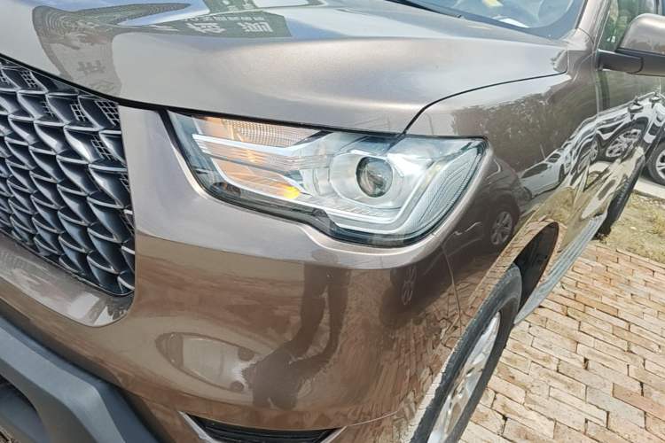 Used Great Wall Poer 2021 2.0T Commercial Version Automatic Diesel Two-Wheel Drive Elite Trim with Long Bed – GW4D20M Left Front Headlight
