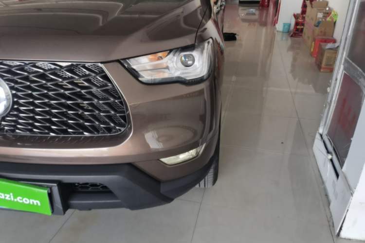 Used Great Wall Poer 2021 2.0T Commercial Version Automatic Diesel Two-Wheel Drive Elite Trim with Long Bed – GW4D20M Left Front Headlight