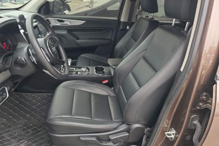 Used Great Wall Poer 2021 2.0T Commercial Version Automatic Diesel 4x4 Elite Long-Box GW4D20M Left Front Seat