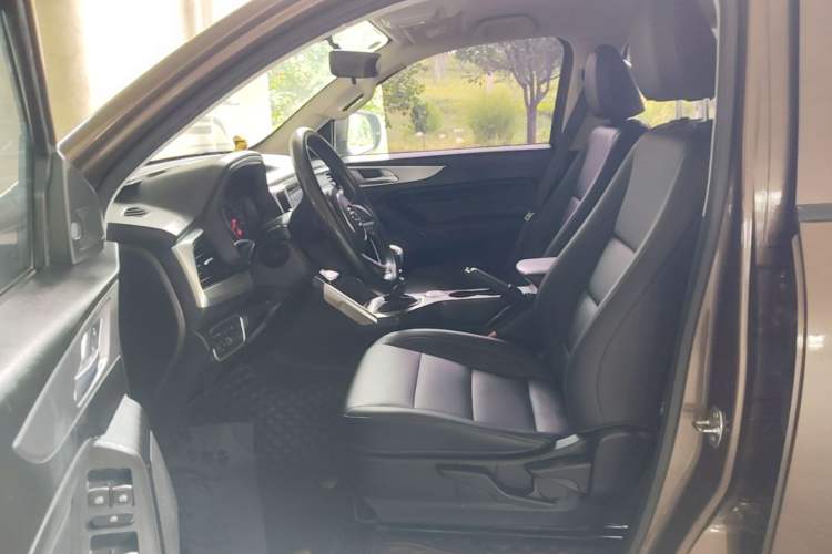 Used Great Wall Poer 2021 2.0T Commercial Version Manual Diesel Two-Wheel Drive Elite Long-Box GW4D20M Left Front Seat