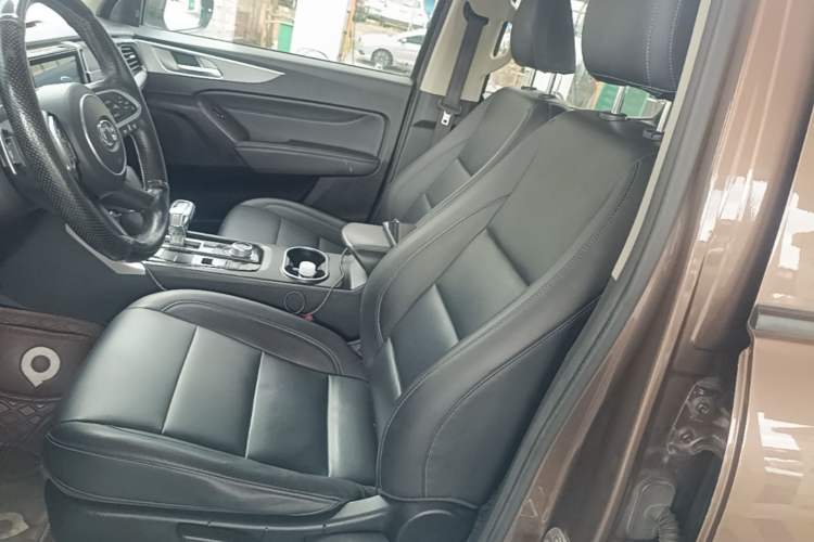 Used Great Wall Poer 2021 2.0T Commercial Version Automatic Diesel Two-Wheel Drive Elite Trim with Long Bed – GW4D20M Left Front Seat