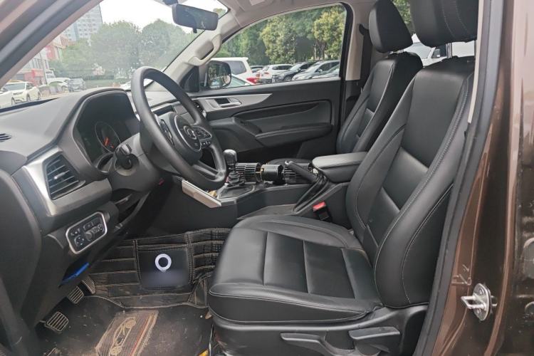 Used Great Wall Poer 2021 2.0T Commercial Version Manual Diesel Two-Wheel Drive Elite Long-Box GW4D20M Left Front Seat