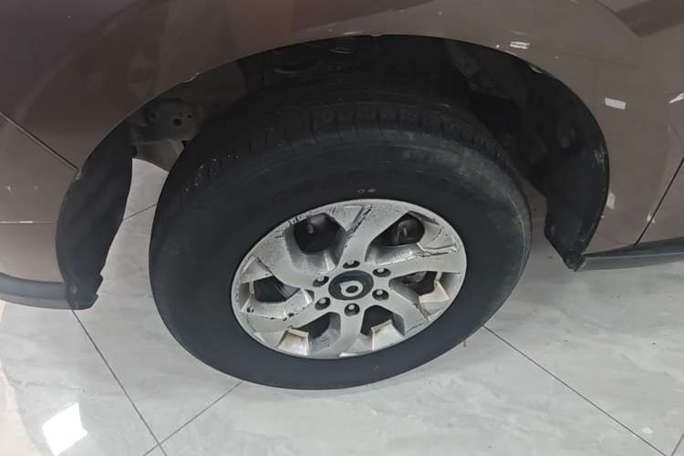 Used Great Wall Poer 2021 2.0T Commercial Version Automatic Diesel 4x4 Elite Standard Box GW4D20M Left Front Wheel Hub