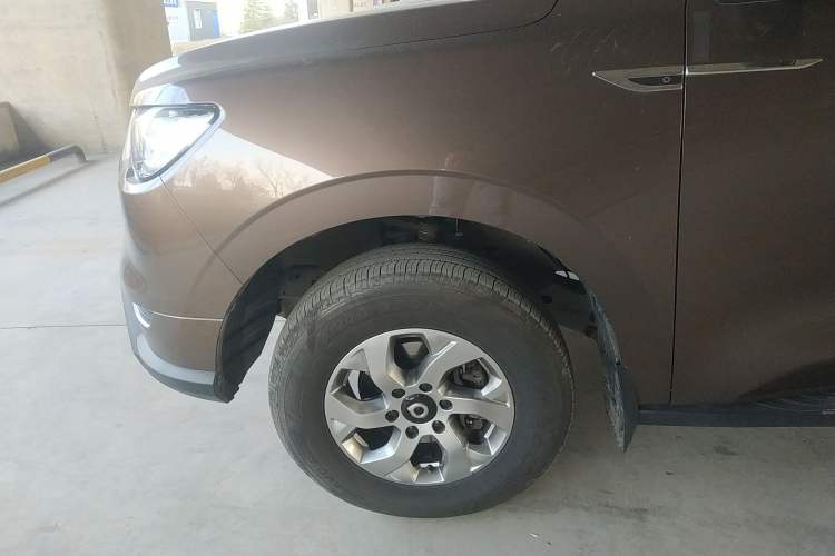 Used Great Wall Poer 2021 2.0T Commercial Version Manual Diesel Two-Wheel Drive Elite Long-Box GW4D20M Left Front Wheel Hub