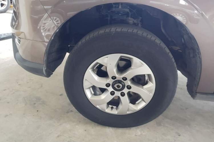 Used Great Wall Poer 2021 2.0T Commercial Version Manual Diesel Two-Wheel Drive Elite Long-Box GW4D20M Left Front Wheel Hub