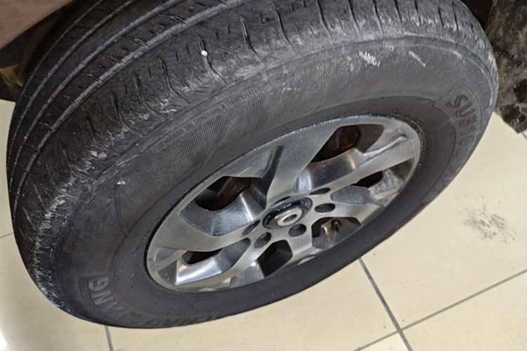 Used Great Wall Poer 2021 2.0T Commercial Version Automatic Diesel 4x4 Navigation-Ready Long-Box GW4D20M Left Front Wheel Hub