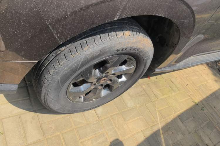 Used Great Wall Poer 2021 2.0T Commercial Version Automatic Diesel 4x4 Elite Long-Box GW4D20M Left Front Wheel Hub