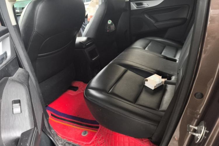 Used Great Wall Poer 2021 2.0T Commercial Version Automatic Diesel 4x4 Elite Long-Box GW4D20M Left Rear Seat