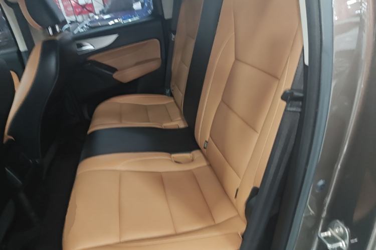 Used Great Wall Poer 2021 2.0T Commercial Version Automatic Diesel 4x4 Elite Standard Box GW4D20M Left Rear Seat