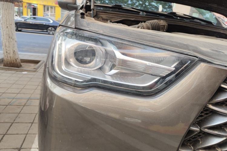 Used Great Wall Poer 2021 2.0T Commercial Version Automatic Diesel 4x4 Elite Long-Box GW4D20M Right Front Headlight
