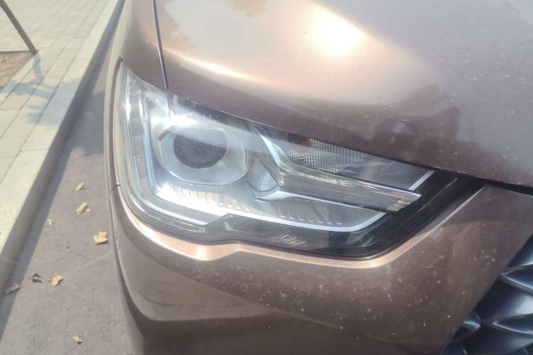 Used Great Wall Poer 2021 2.0T Commercial Version Automatic Diesel Two-Wheel Drive Elite Trim with Long Bed – GW4D20M Right Front Headlight
