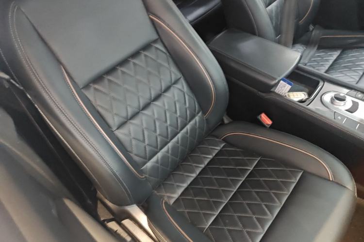 Used Great Wall Poer 2021 2.0T Global Version Passenger Automatic Diesel Two-Wheel Drive Comfort Trim Standard Cab GW4D20M Right Front Seat