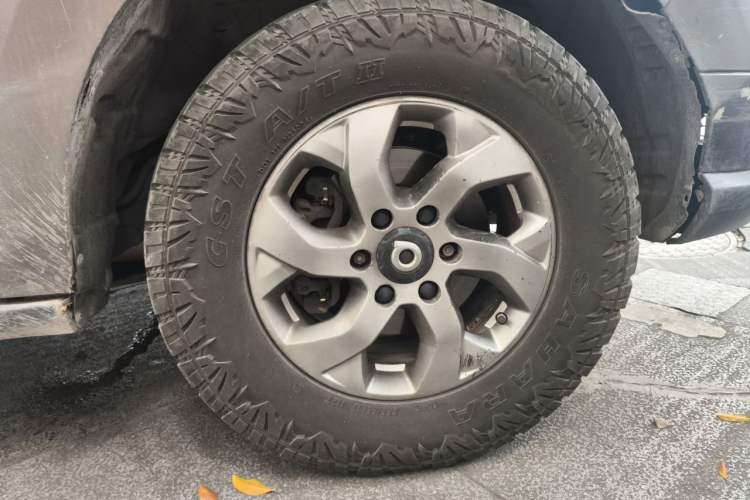 Used Great Wall Poer 2021 2.0T Commercial Version Automatic Diesel 4x4 Elite Long-Box GW4D20M Right Front Wheel Hub
