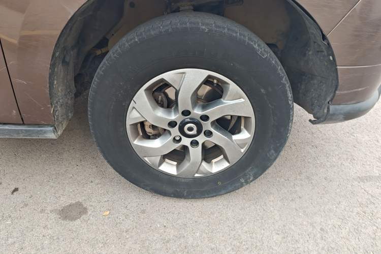 Used Great Wall Poer 2021 2.0T Commercial Version Manual Diesel 4x4 Elite Long-Box GW4D20M Right Front Wheel Hub