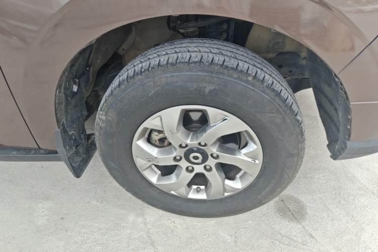 Used Great Wall Poer 2021 2.0T Commercial Version Automatic Diesel 4x4 Elite Long-Box GW4D20M Right Front Wheel Hub