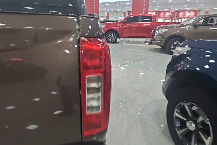 Used Great Wall Poer 2021 2.0T Commercial Version Automatic Diesel 4x4 Elite Standard Box GW4D20M Right Rear Taillight
