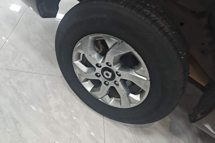 Used Great Wall Poer 2021 2.0T Commercial Version Automatic Diesel 4x4 Elite Standard Box GW4D20M Right Rear Wheel Hub