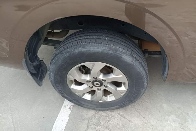 Used Great Wall Poer 2021 2.0T Commercial Version Automatic Diesel Two-Wheel Drive Elite Trim with Long Bed – GW4D20M Right Rear Wheel Hub