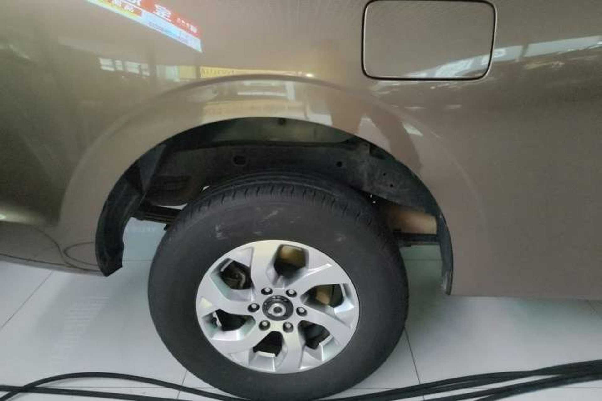 Used Great Wall Poer 2021 2.0T Commercial Version Automatic Diesel Two-Wheel Drive Elite Trim with Long Bed – GW4D20M Right Rear Wheel Hub