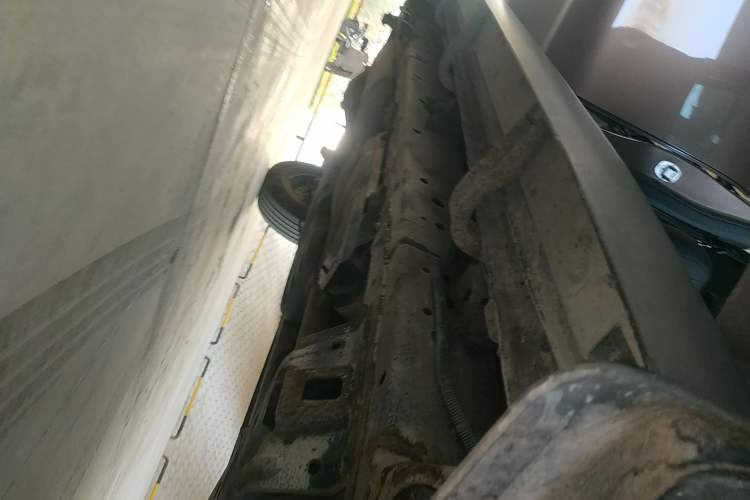 Used Great Wall Poer 2021 2.0T Commercial Version Manual Diesel Two-Wheel Drive Elite Long-Box GW4D20M Right Side Sill