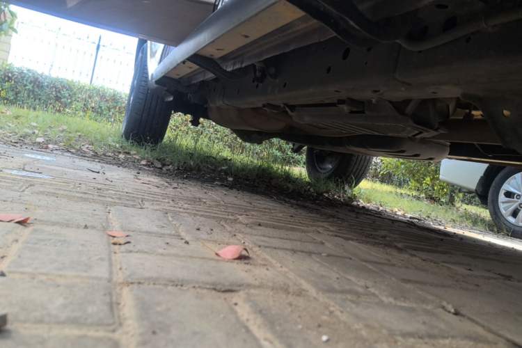 Used Great Wall Poer 2021 2.0T Commercial Version Automatic Diesel 4x4 Elite Long-Box GW4D20M Right Side Sill