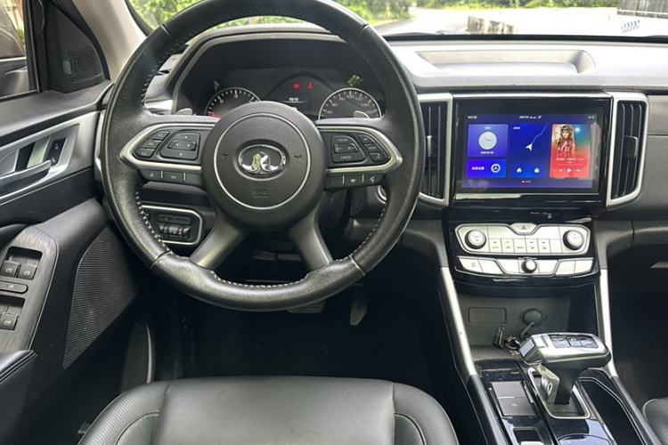 Used Great Wall Poer 2021 2.0T Commercial Version Automatic Diesel 4x4 Navigation-Ready Long-Box GW4D20M Steering Wheel